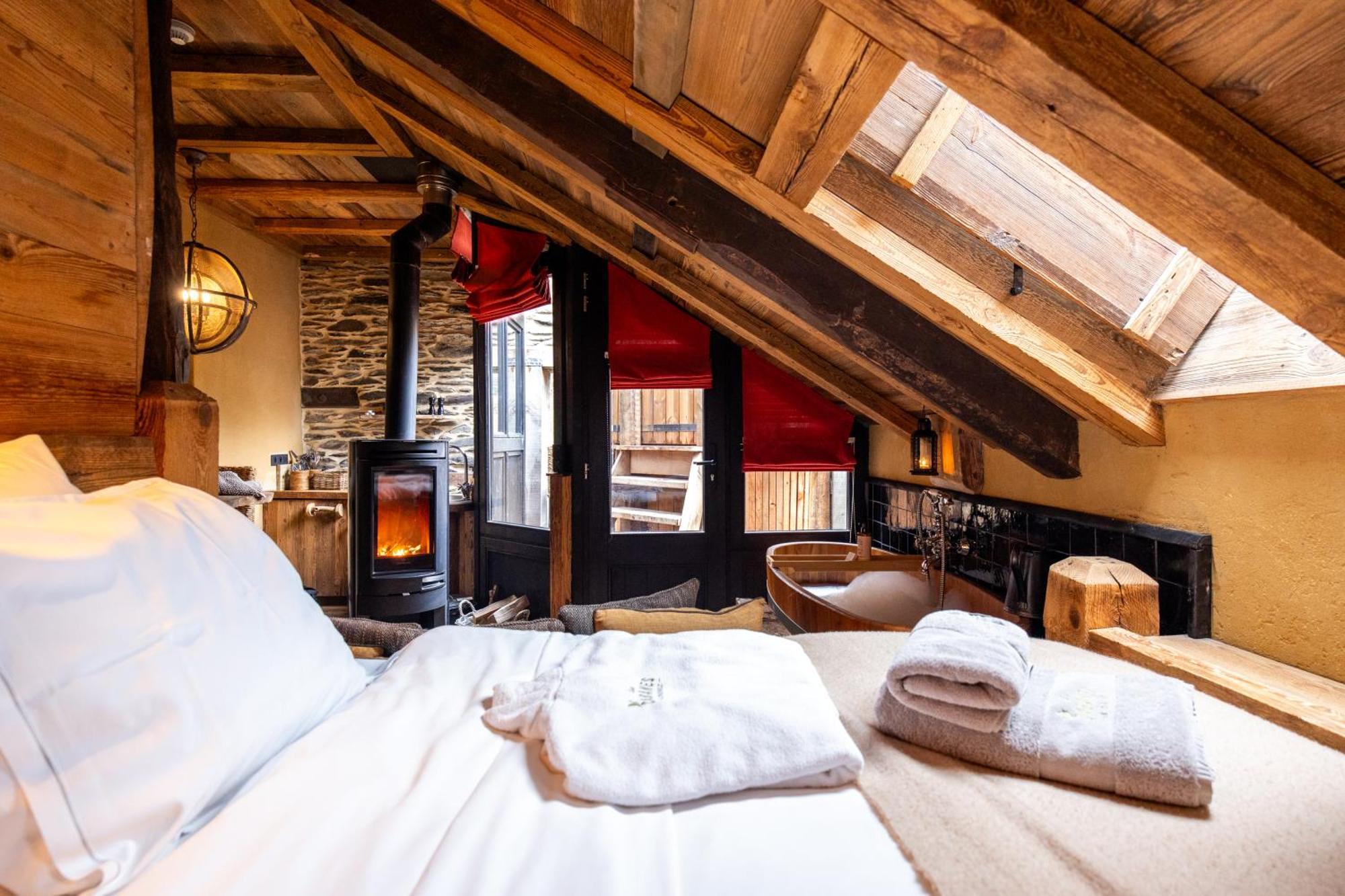 Les Cabanes De Rensiwez Mabompre Esterno foto